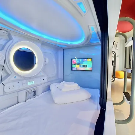 Atypicap Capsule Hostel-3